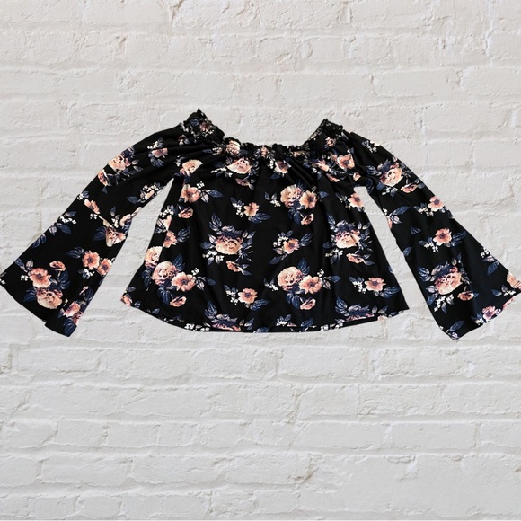 Ardene Floral Off the Shoulder Belle Sleeve Top, Medium - Picture 7 of 7